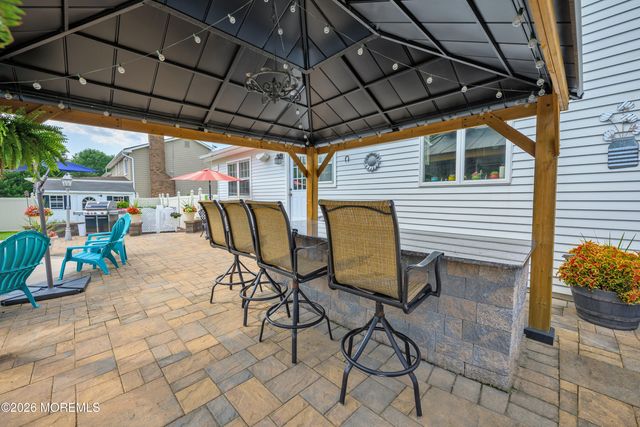 29 Terence Drive, Manalapan, NJ 07726