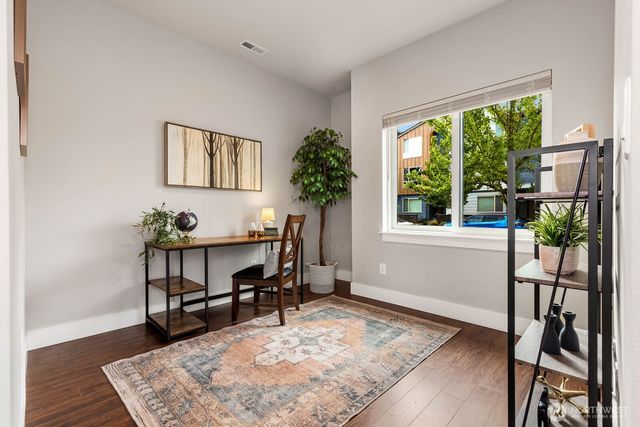 32698 Madrona Avenue SE, Black Diamond, WA 98010