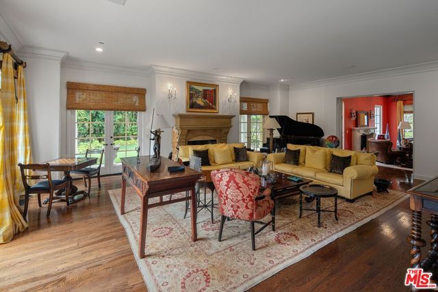 13935 Durham Road, Beverly Hills, CA 90210