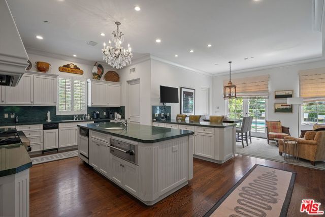 13935 Durham Road, Beverly Hills, CA 90210