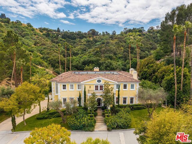 13935 Durham Road, Beverly Hills, CA 90210