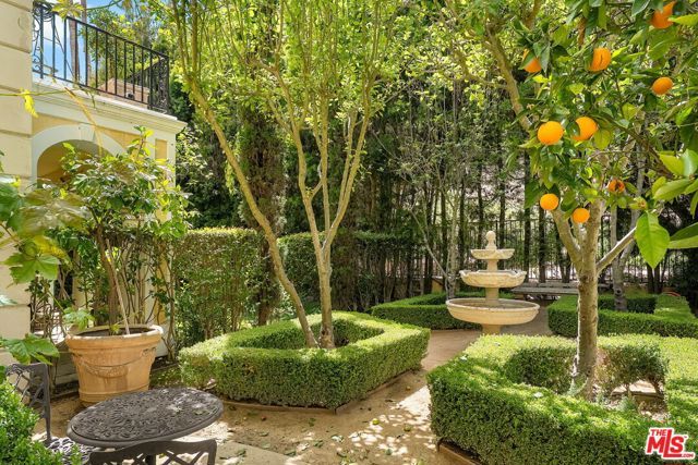 13935 Durham Road, Beverly Hills, CA 90210