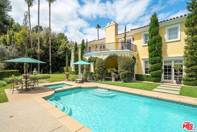 13935 Durham Road, Beverly Hills, CA 90210