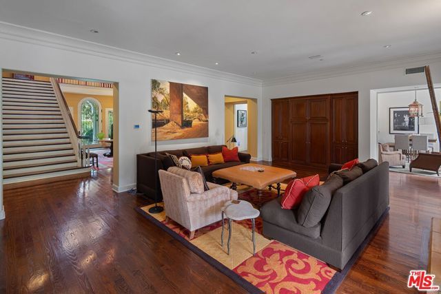 13935 Durham Road, Beverly Hills, CA 90210