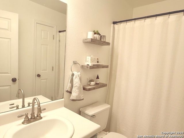 5122 Crestwood Hill, San Antonio, TX 78244