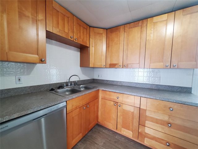 2703 W NORTH A STREET B, Tampa, FL 33609