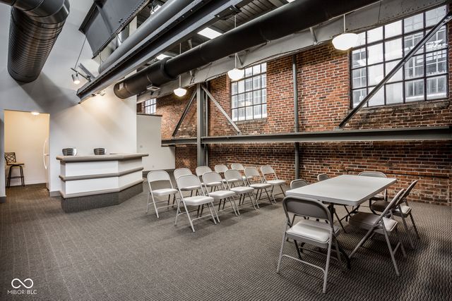 611 N Park Avenue 101, Indianapolis, IN 46204