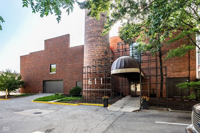 611 N Park Avenue 101, Indianapolis, IN 46204