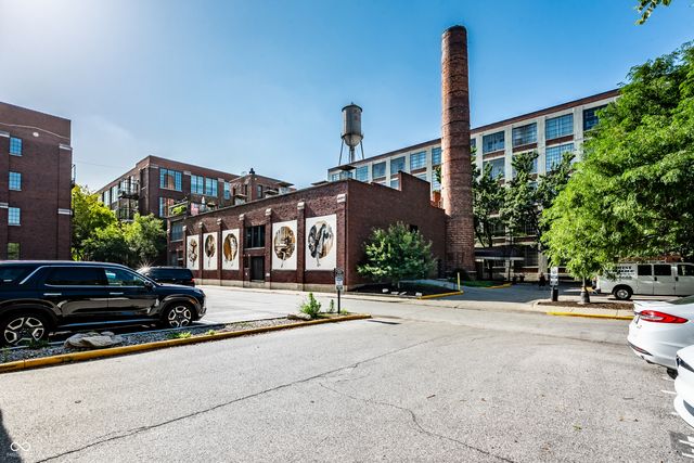 611 N Park Avenue 101, Indianapolis, IN 46204