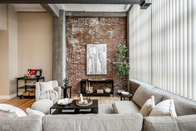 611 N Park Avenue 101, Indianapolis, IN 46204
