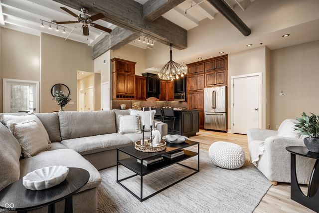 611 N Park Avenue 101, Indianapolis, IN 46204