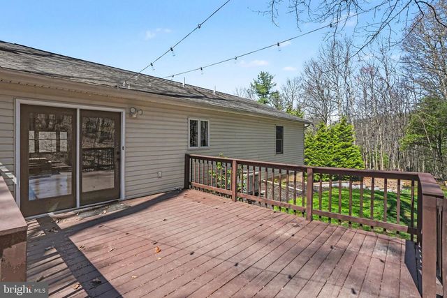 48 LIBERTY DR, Mount Holly Springs, PA 17065