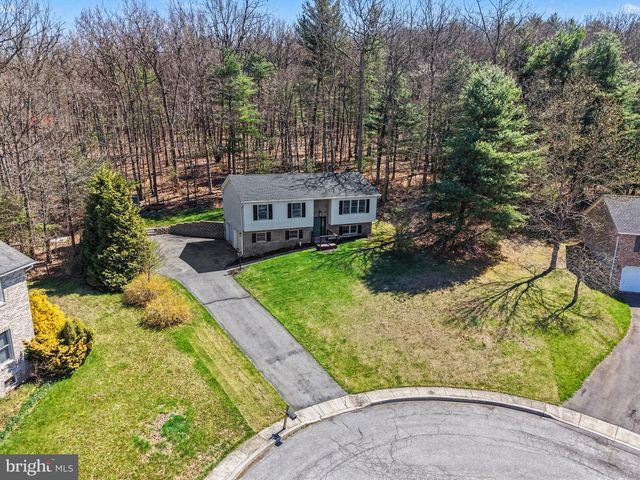 48 LIBERTY DR, Mount Holly Springs, PA 17065