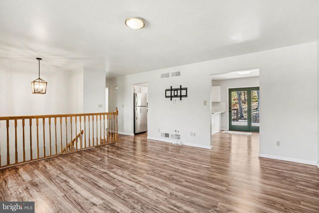 48 LIBERTY DR, Mount Holly Springs, PA 17065