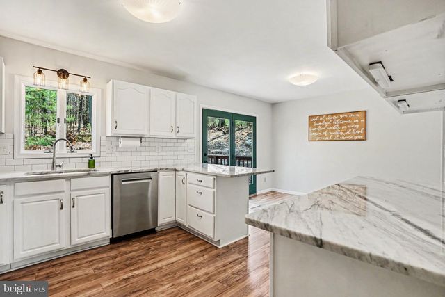 48 LIBERTY DR, Mount Holly Springs, PA 17065