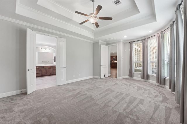 5830 Vineyard Creek Lane, Houston, TX 77365