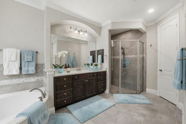 5830 Vineyard Creek Lane, Houston, TX 77365