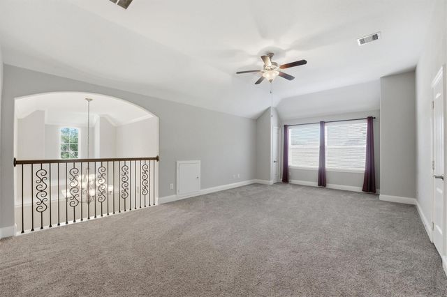 5830 Vineyard Creek Lane, Houston, TX 77365