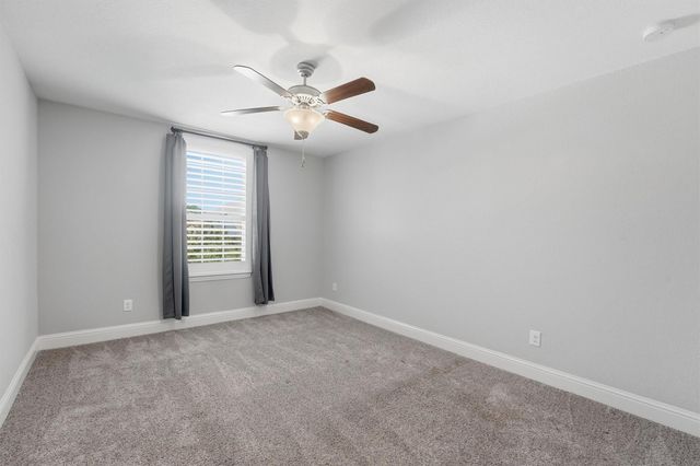 5830 Vineyard Creek Lane, Houston, TX 77365