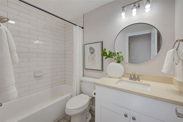 2589 SUNNY BREEZE AVENUE, Largo, FL 33770