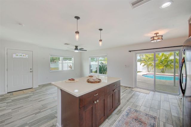 2589 SUNNY BREEZE AVENUE, Largo, FL 33770