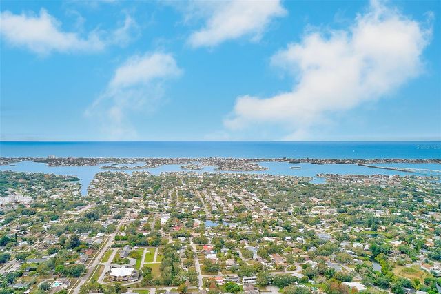 2589 SUNNY BREEZE AVENUE, Largo, FL 33770