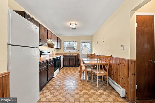 11 LE DIAMANT ST, Toms River, NJ 08757