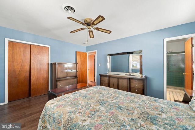 11 LE DIAMANT ST, Toms River, NJ 08757