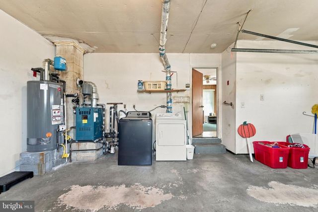 11 LE DIAMANT ST, Toms River, NJ 08757