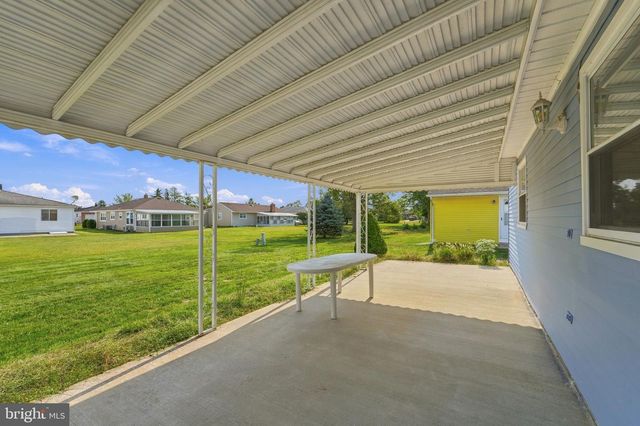 11 LE DIAMANT ST, Toms River, NJ 08757