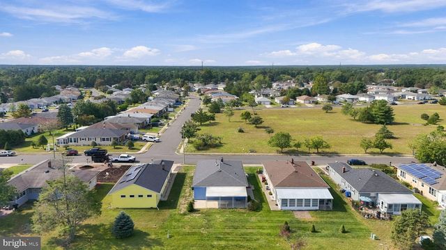 11 LE DIAMANT ST, Toms River, NJ 08757