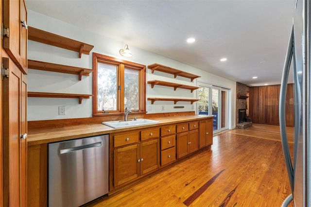 22157 NW 87TH AVENUE ROAD, Micanopy, FL 32667