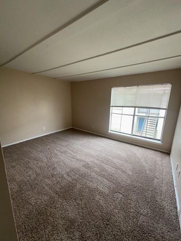 6200 W Tidwell Road 2204, Houston, TX 77092