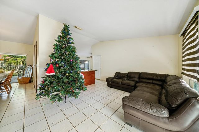 14473 SW 172nd Ln, Miami, FL 33177