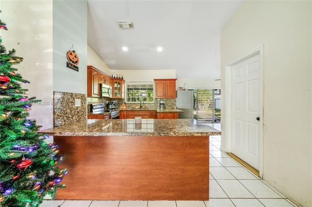 14473 SW 172nd Ln, Miami, FL 33177