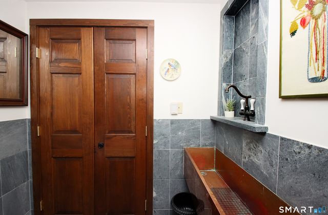 28 Tracy Drive, Vernon, CT 06066