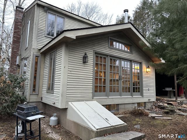 28 Tracy Drive, Vernon, CT 06066