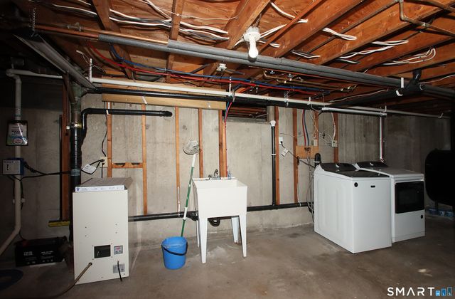 28 Tracy Drive, Vernon, CT 06066