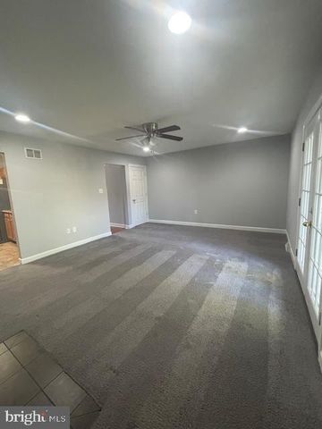 1704 BARNABY ST, Newark, DE 19702