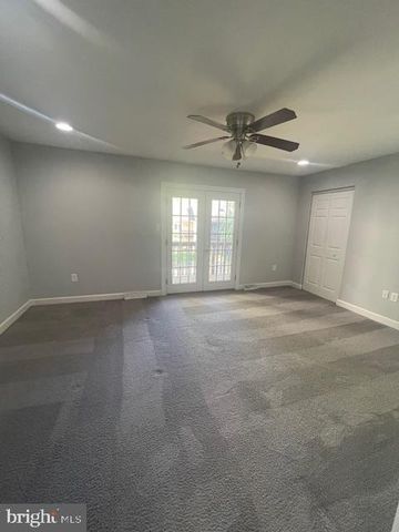 1704 BARNABY ST, Newark, DE 19702