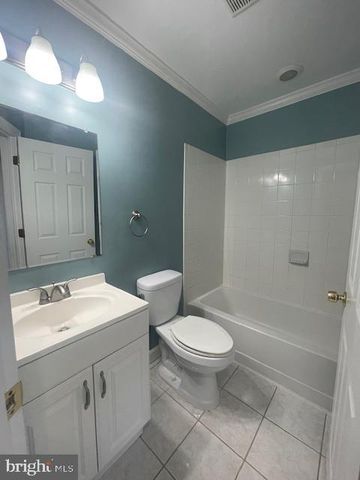 1704 BARNABY ST, Newark, DE 19702