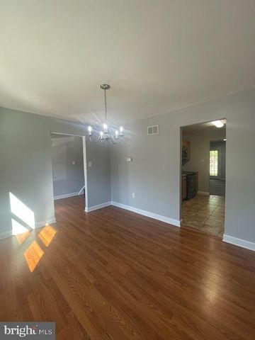 1704 BARNABY ST, Newark, DE 19702