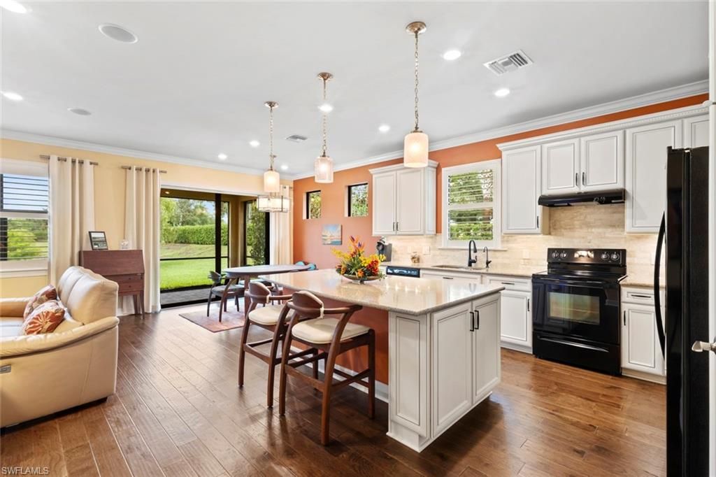 5916 Prosperity LN, Ave Maria, FL 34142
