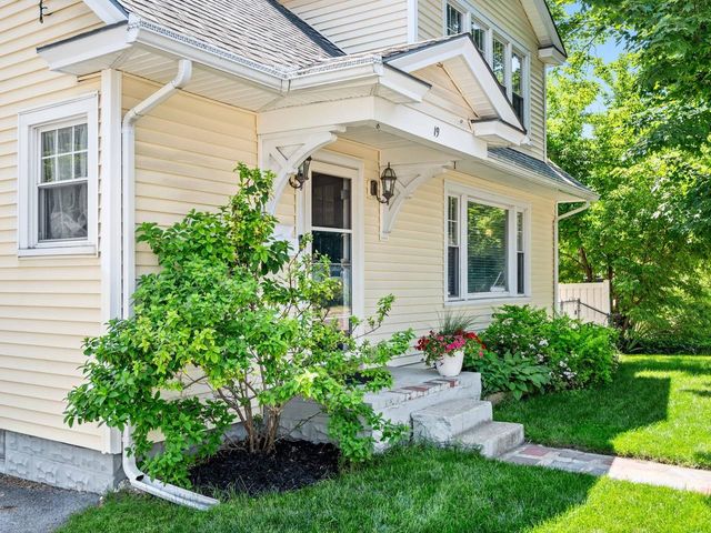 19 Roland Court, Winooski, VT 05404