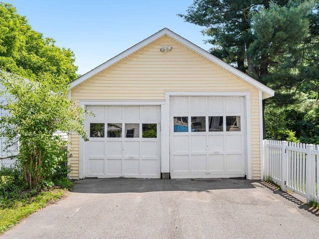 19 Roland Court, Winooski, VT 05404