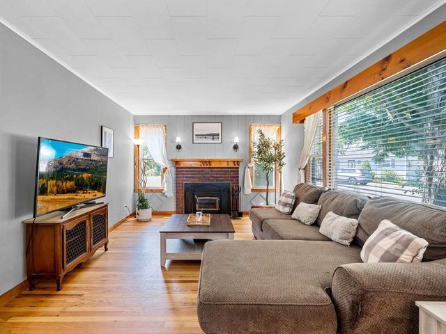 19 Roland Court, Winooski, VT 05404