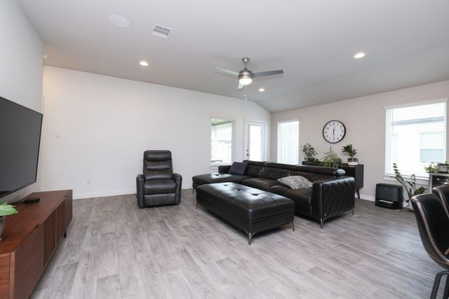 14209 Silver Maple Court, Conroe, TX 77384