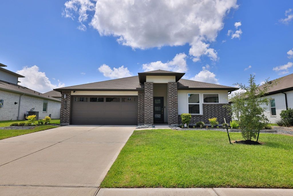 14209 Silver Maple Court, Conroe, TX 77384