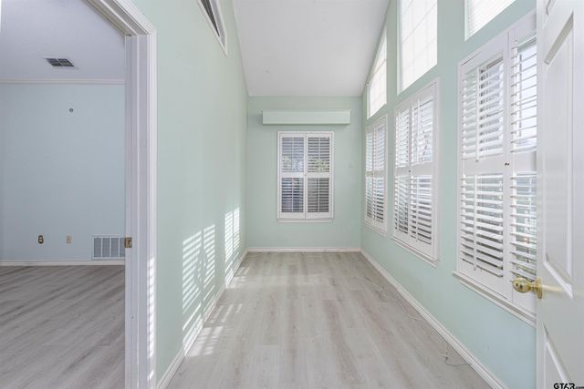 303 Canterbury Ct, Tyler, TX 75703
