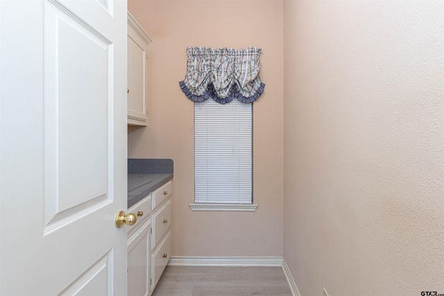 303 Canterbury Ct, Tyler, TX 75703